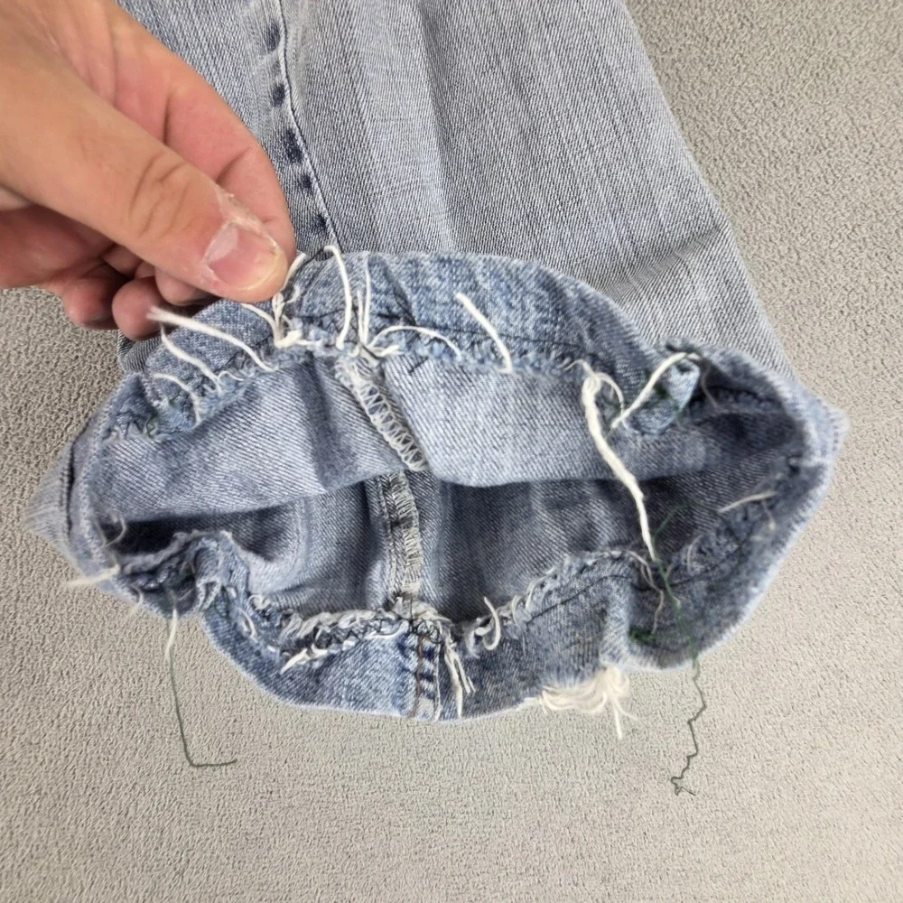 VTG Levis Engineered Jeans‎ Blue Twisted Buckle Back One Altered Hem Fits 30x28